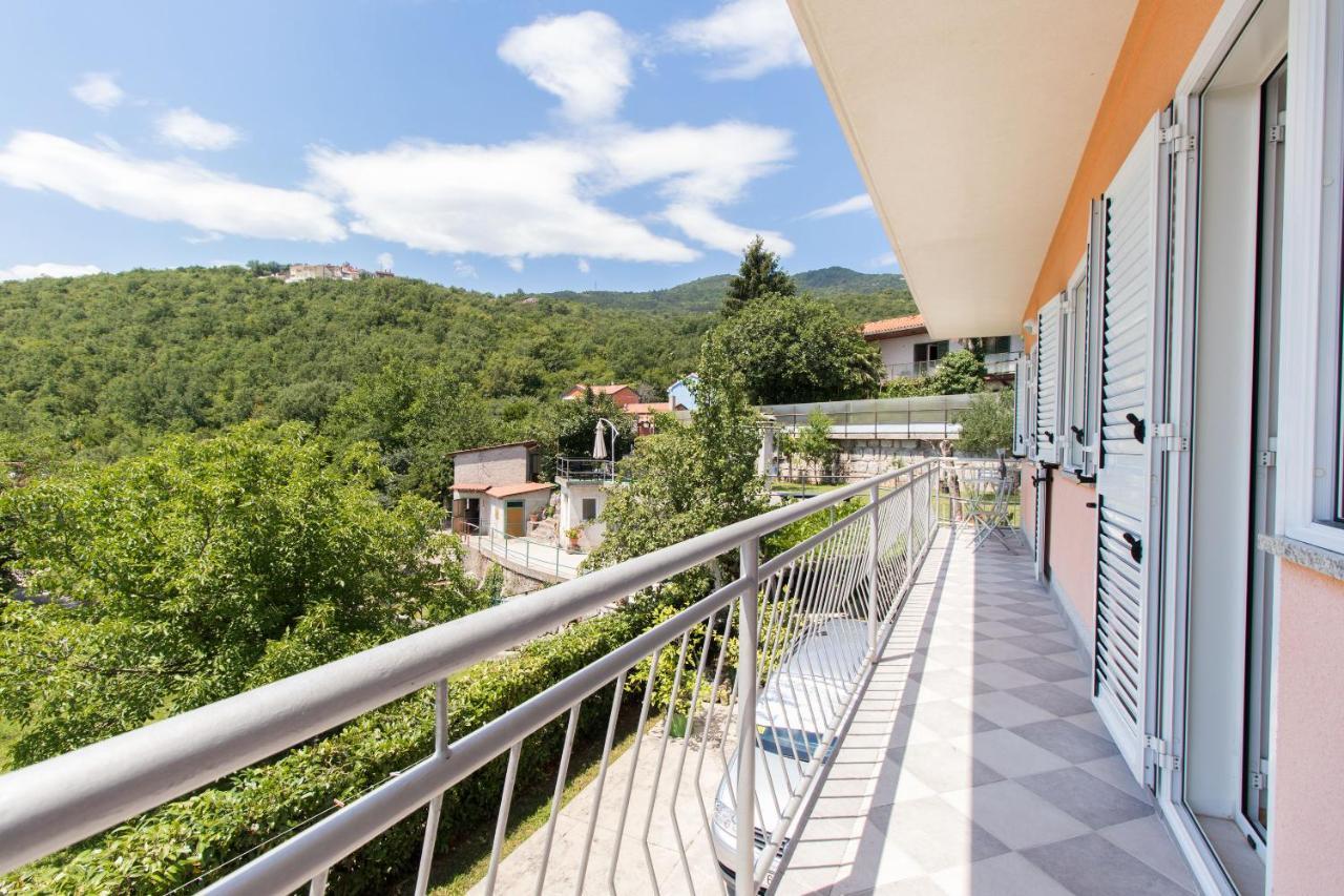 Apartments Vesna โอปาติยา ภายนอก รูปภาพ