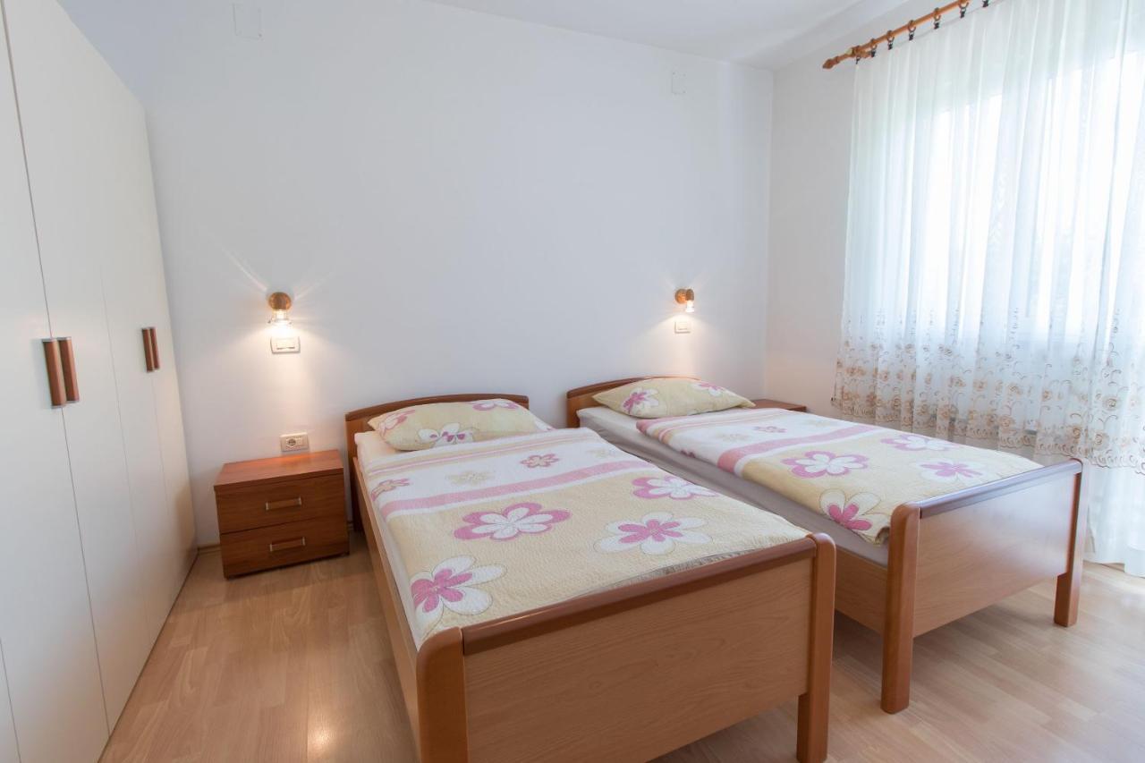 Apartments Vesna โอปาติยา ภายนอก รูปภาพ
