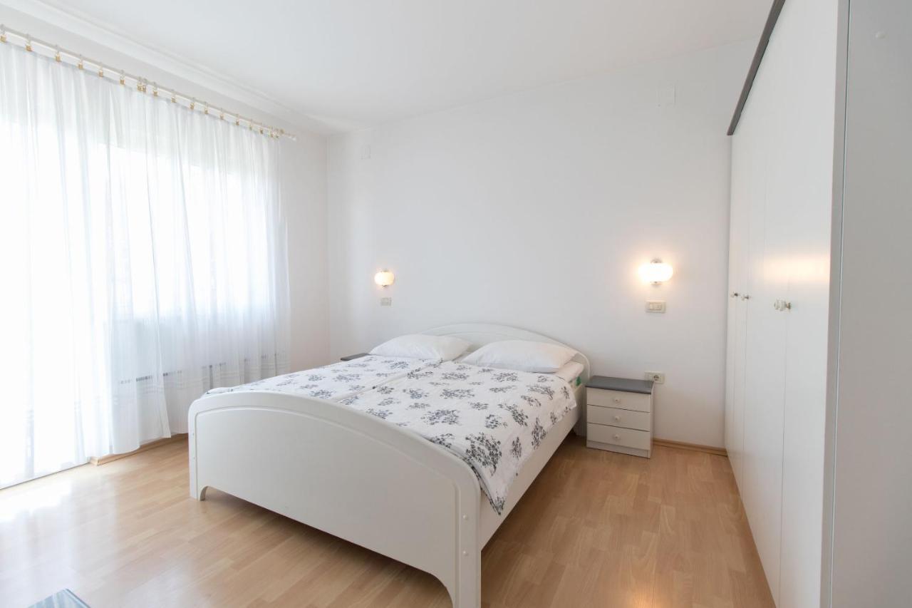 Apartments Vesna โอปาติยา ภายนอก รูปภาพ
